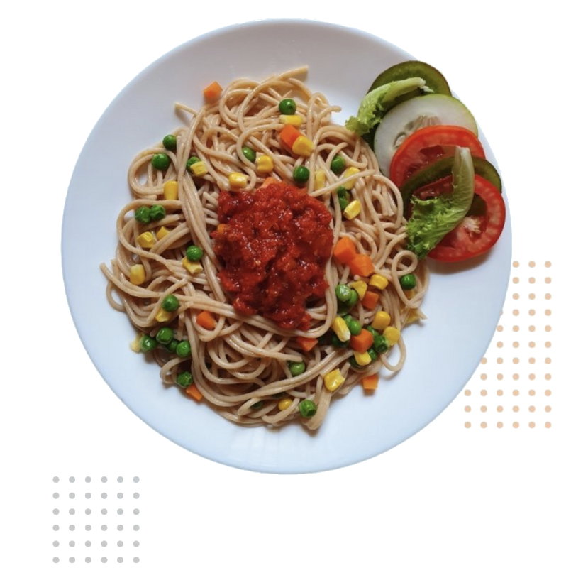 Plato de pasta y vegetales